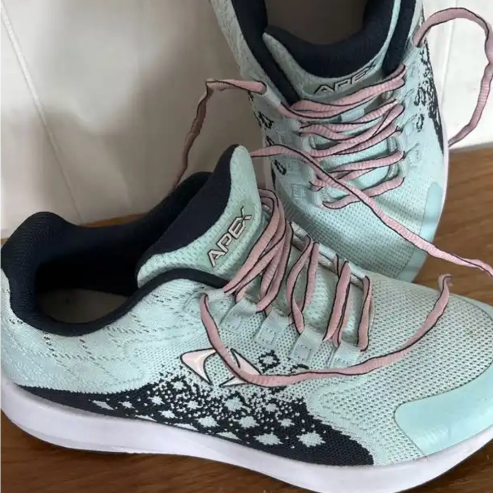 Apex Women's Mint and Pink Athletic Shoes